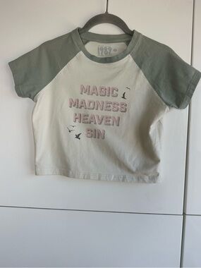 Taylor Swift 1989 Cropped Baby Tee Magic Madness Heaven Sin Size Small